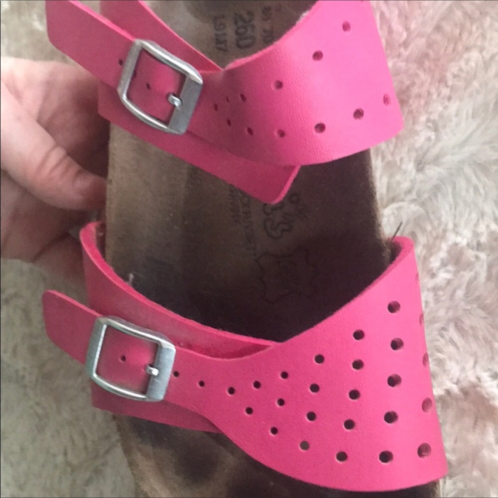 Sandals - Picture 6 of 7